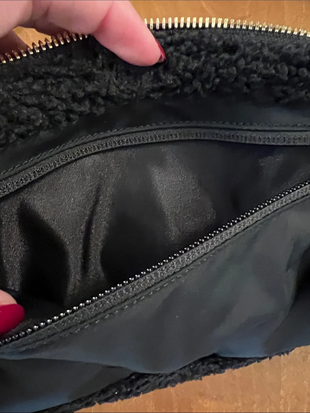 Lululemon Black Sherpa Fleece Belt Bag Gold Hardware 2L EUC